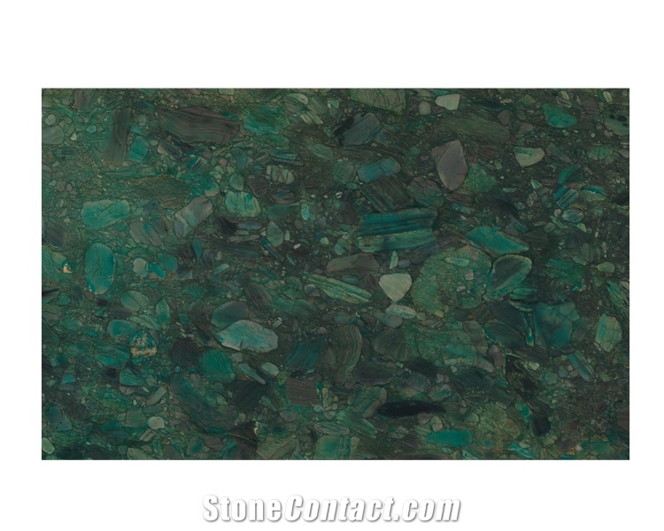 Verde Marinace Granite Slabs